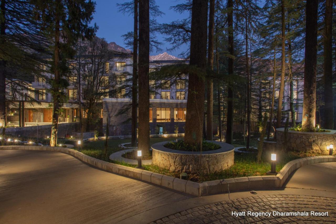 Hyatt Regency Dharamshala Resort Buitenkant foto